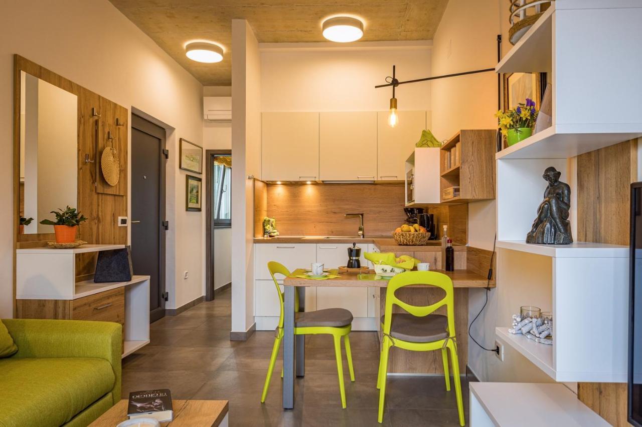 Apartments Bijou With Big Private Garden Near Umag Vilanija Exterior foto